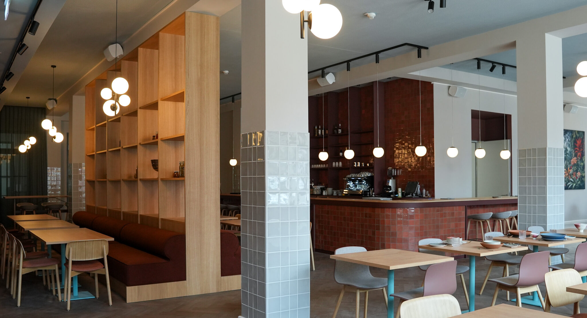 DSC06227 aspect ratio 705 382