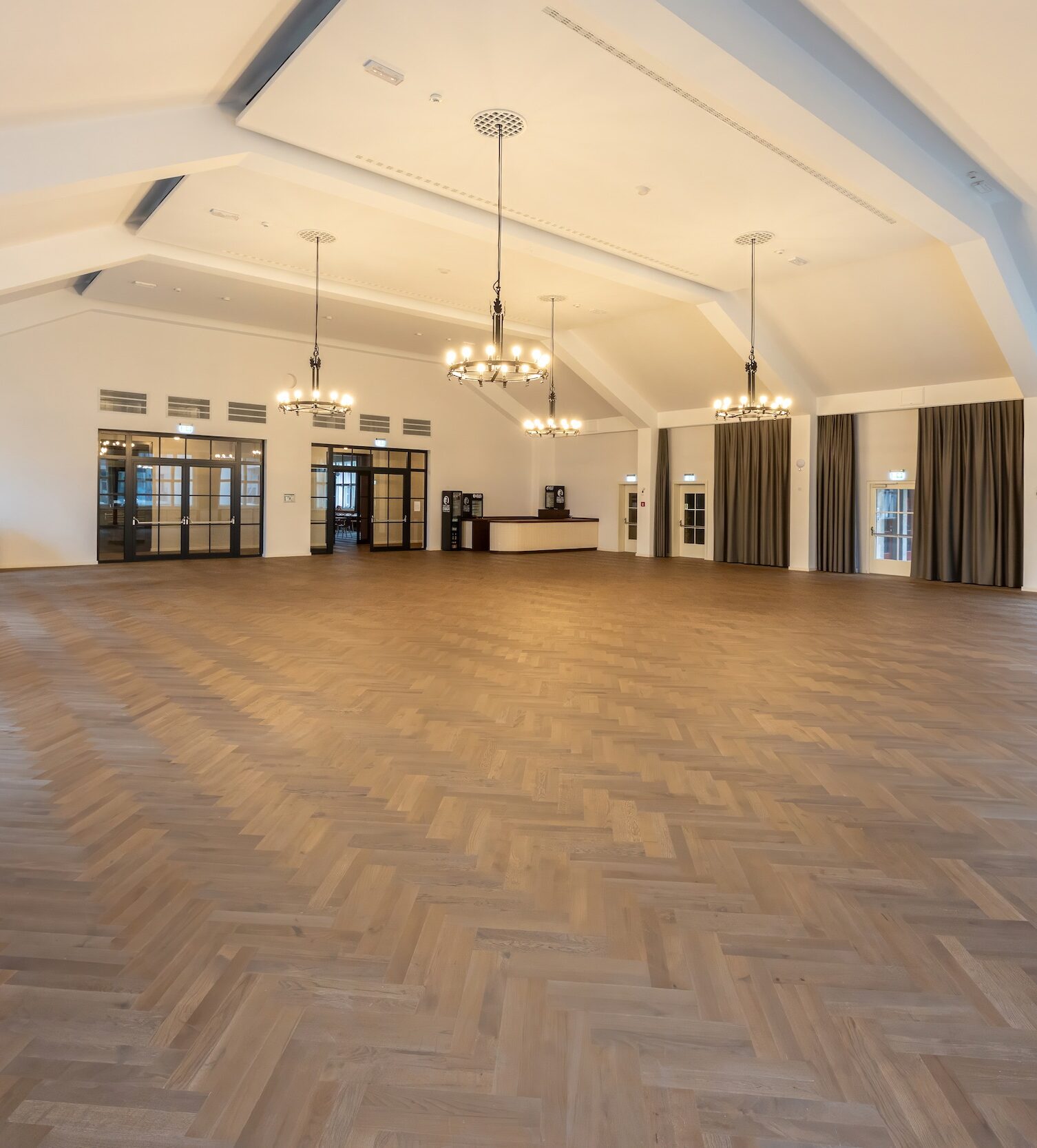 Saal Webseite aspect ratio 345 382